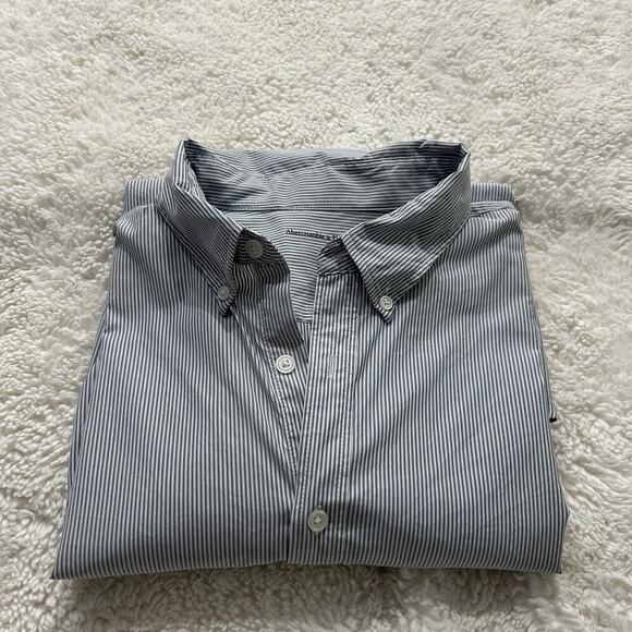 Abercrombie Fitch Shirt Mens XL Button Up Stripped Blue Open Collar Short Sleeve - Picture 1 of 6